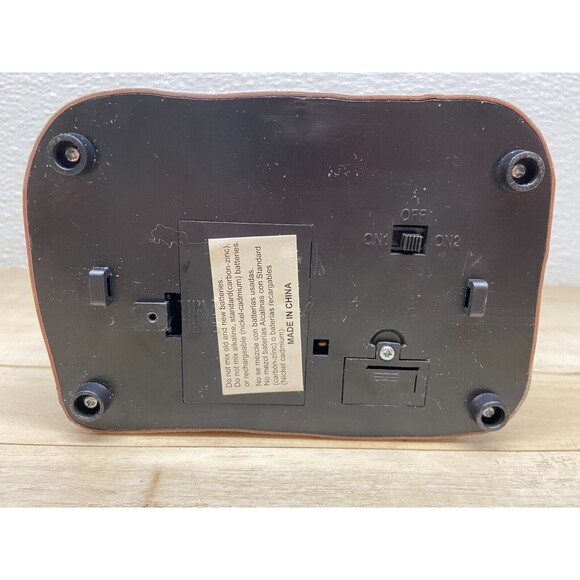 Unbranded Cristmas Village Gift Shop Battery Operaitnig Figurine Tested - Picture 8 of 10